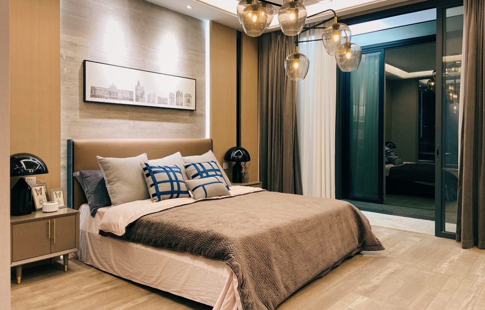 Property Room 1