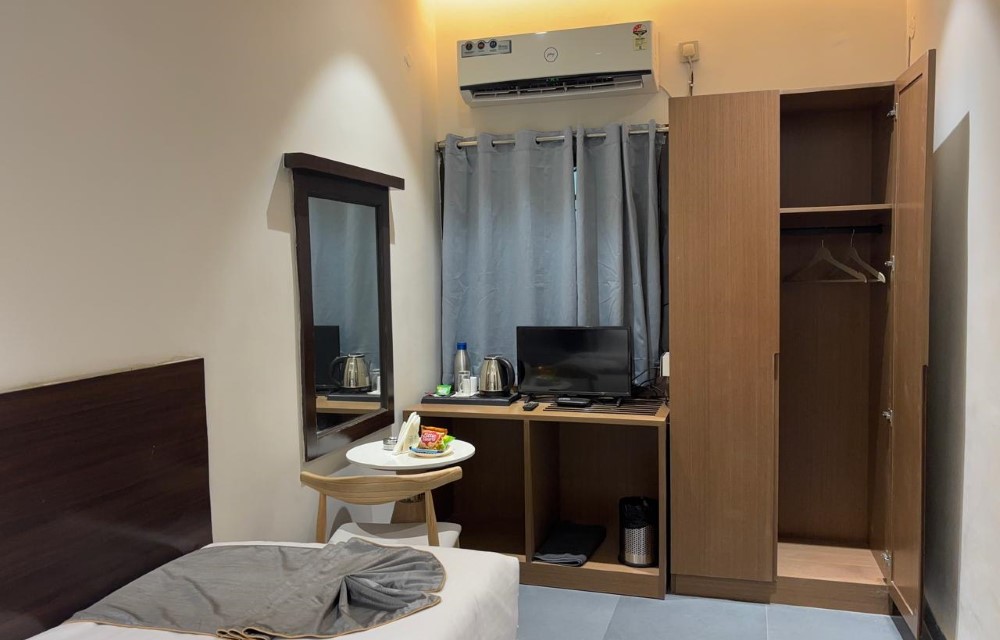 Hotel Kushi Grand