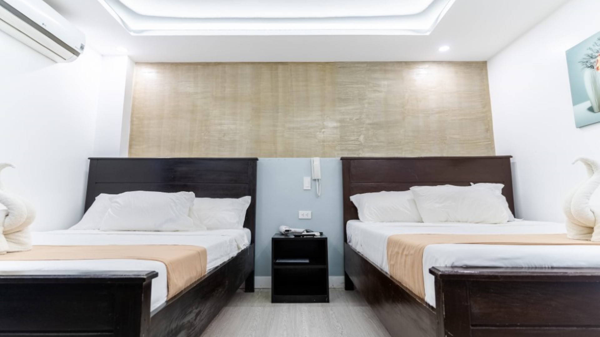 Spotlight Hotel