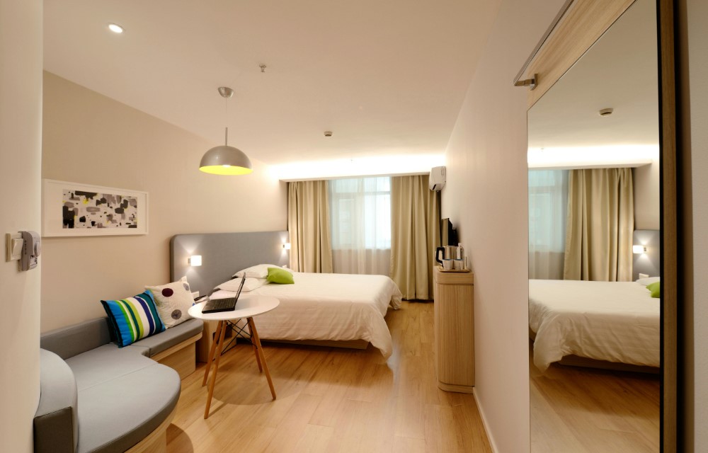 1BHK Apartment at Vacation Rental Picture